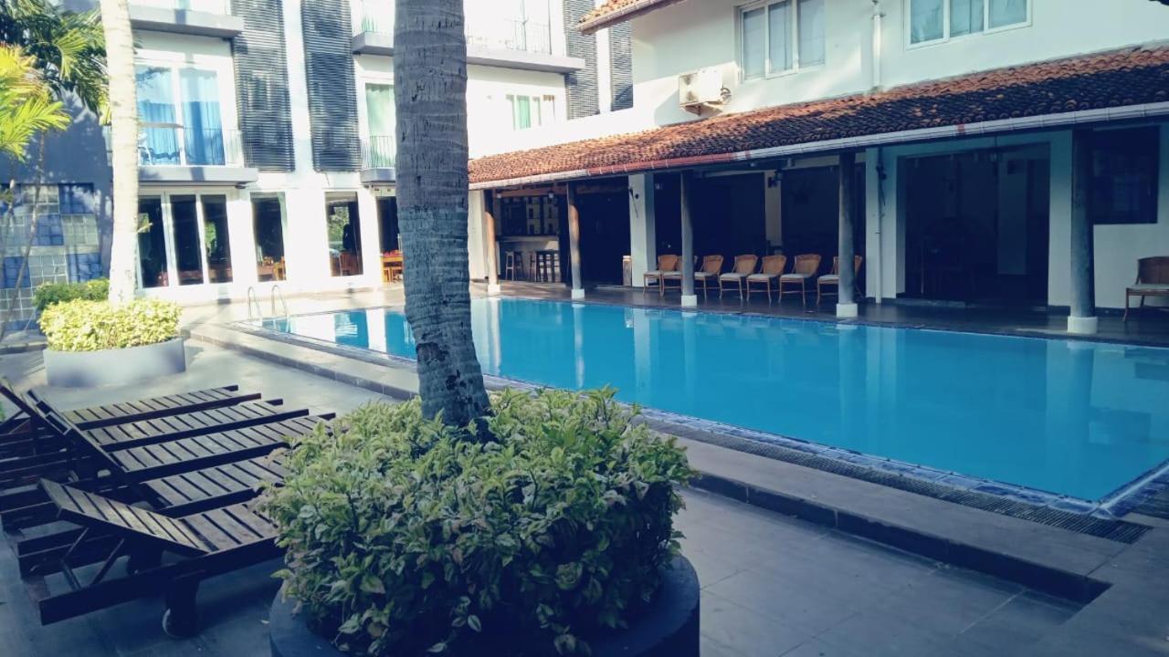 Hotel Earl'S Red Passikudah Exterior foto